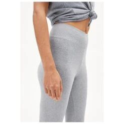 Armedangels Women's Faribaa - Leggings -Berg Freunde Bekleidung Geschaft armedangels womens faribaa leggings detail 5