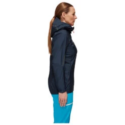 Mammut Women's Nordwand Light HS Hooded Jacket - Regenjacke -Berg Freunde Bekleidung Geschaft mammut womens nordwand light hs hooded jacket regenjacke detail 3