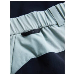 Peak Performance Women's Stretch Trek Shorts - Shorts -Berg Freunde Bekleidung Geschaft peak performance womens stretch trek shorts shorts detail 6