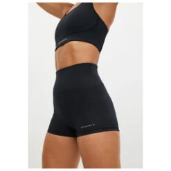 Röhnisch Women's Flattering Curved Hotpants - Shorts -Berg Freunde Bekleidung Geschaft roehnisch womens flattering curved hotpants shorts detail 6