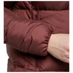 Haglöfs Women's Bield Down Hood - Daunenjacke -Berg Freunde Bekleidung Geschaft hagloefs womens bield down hood daunenjacke detail 8