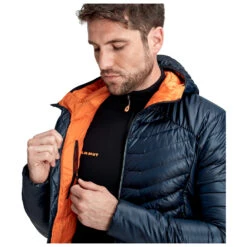 Mammut Eigerjoch Advanced Insulation Hooded Jacket - Daunenjacke 15 Mammut Eigerjoch Advanced Insulation Hooded Jacket - Daunenjacke -Berg Freunde Bekleidung Geschaft mammut eigerjoch advanced insulation hooded jacket daunenjacke detail 6