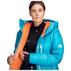Mammut Women's Eigerjoch Pro Insulation Hooded Jacket - Daunenjacke -Berg Freunde Bekleidung Geschaft mammut womens eigerjoch pro insulation hooded jacket daunenjacke detail 7