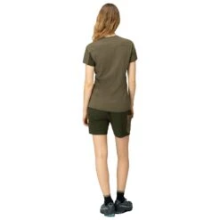 Norrøna Women's Falketind Equaliser Merino T-Shirt - Merinoshirt -Berg Freunde Bekleidung Geschaft norr na womens falketind equaliser merino t shirt merinoshirt detail 4